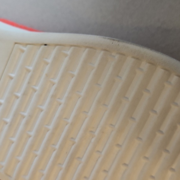 Kenneth cole reactions Tina toe post sandals - Picture 15 of 15